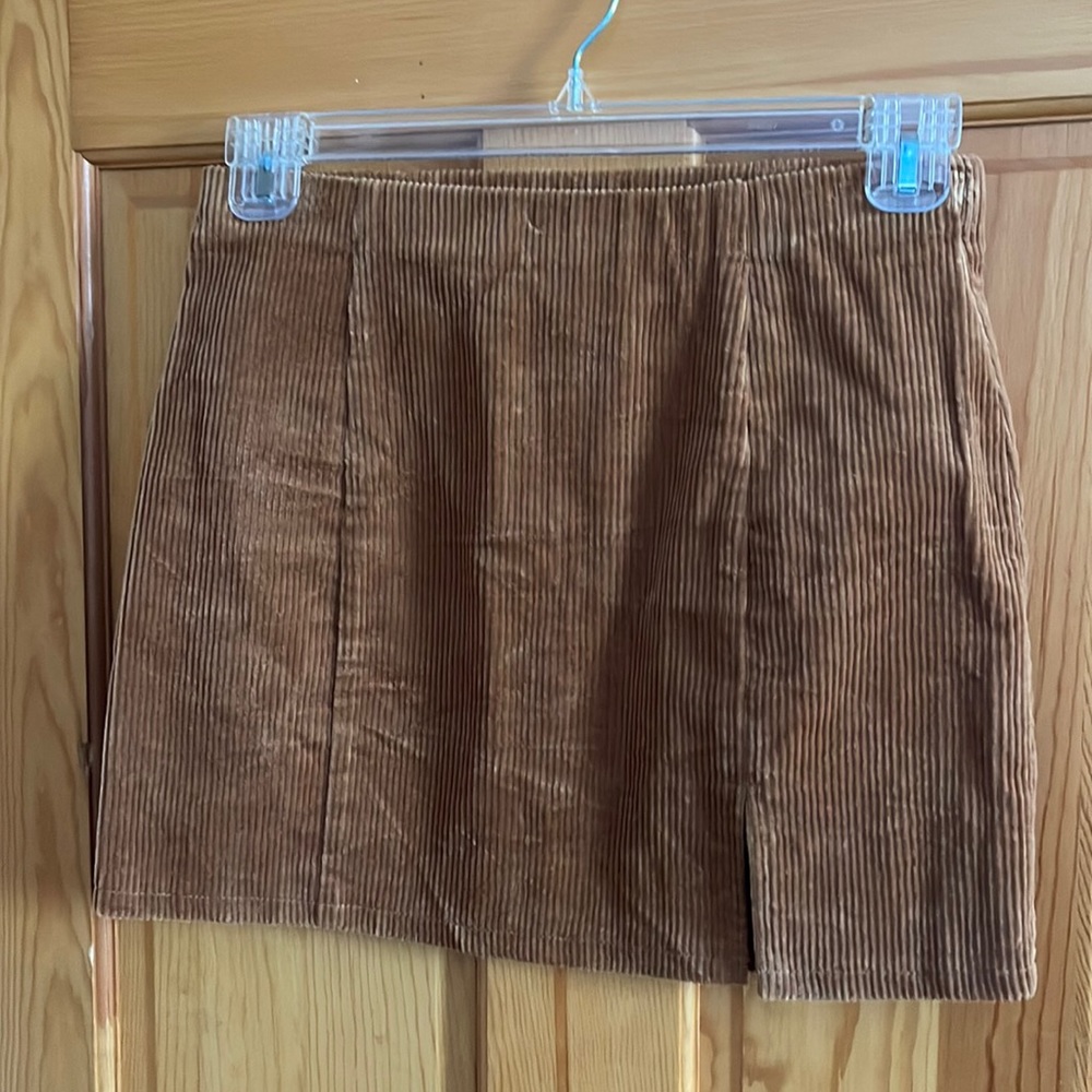 Forever21 tan pull on mini skirt